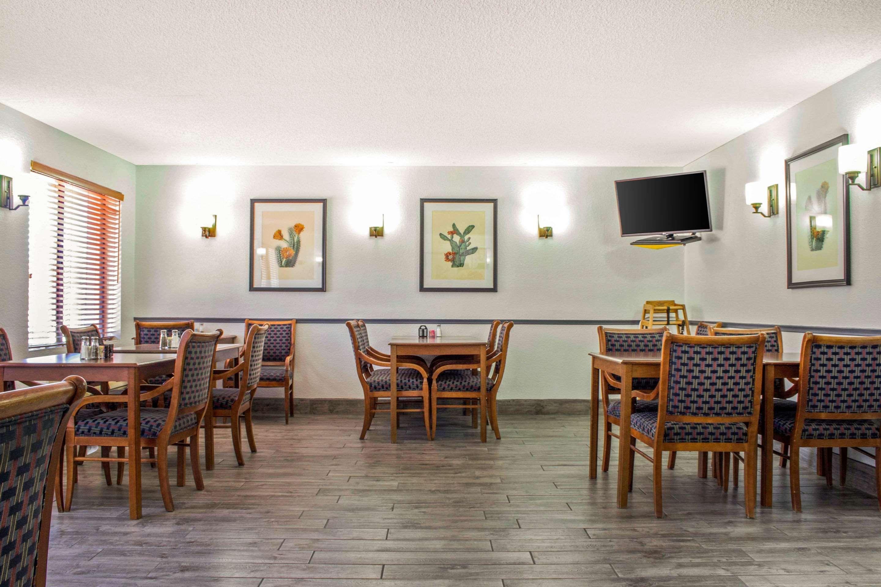 Quality Inn Benson I-10 Exit 304 Zewnętrze zdjęcie